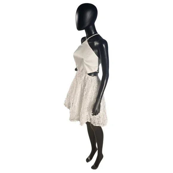 Short White Satin Halter Organza Flower Party Dress - NWT - Fashion Nova - Picture 5 of 11
